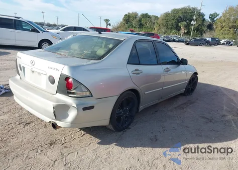 2002 Lexus Is 300 z USA, uszkodzony, nr VIN JTHBD192420059013